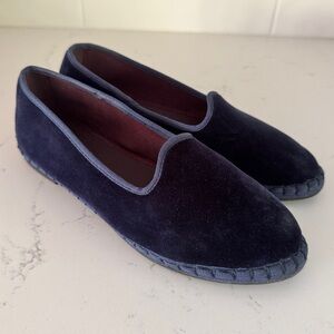 FLABELUS Women's Amy Piped Velvet Slip-On Shoes, Dark Blue Size 37 / 7